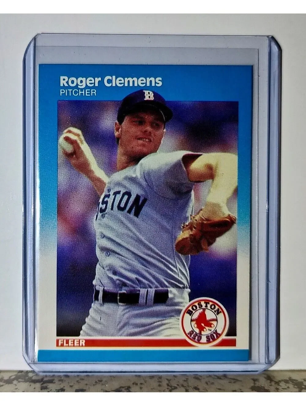 Roger Clemens 1987 Fleer MLB #32 Baseball Card Boston Red Sox